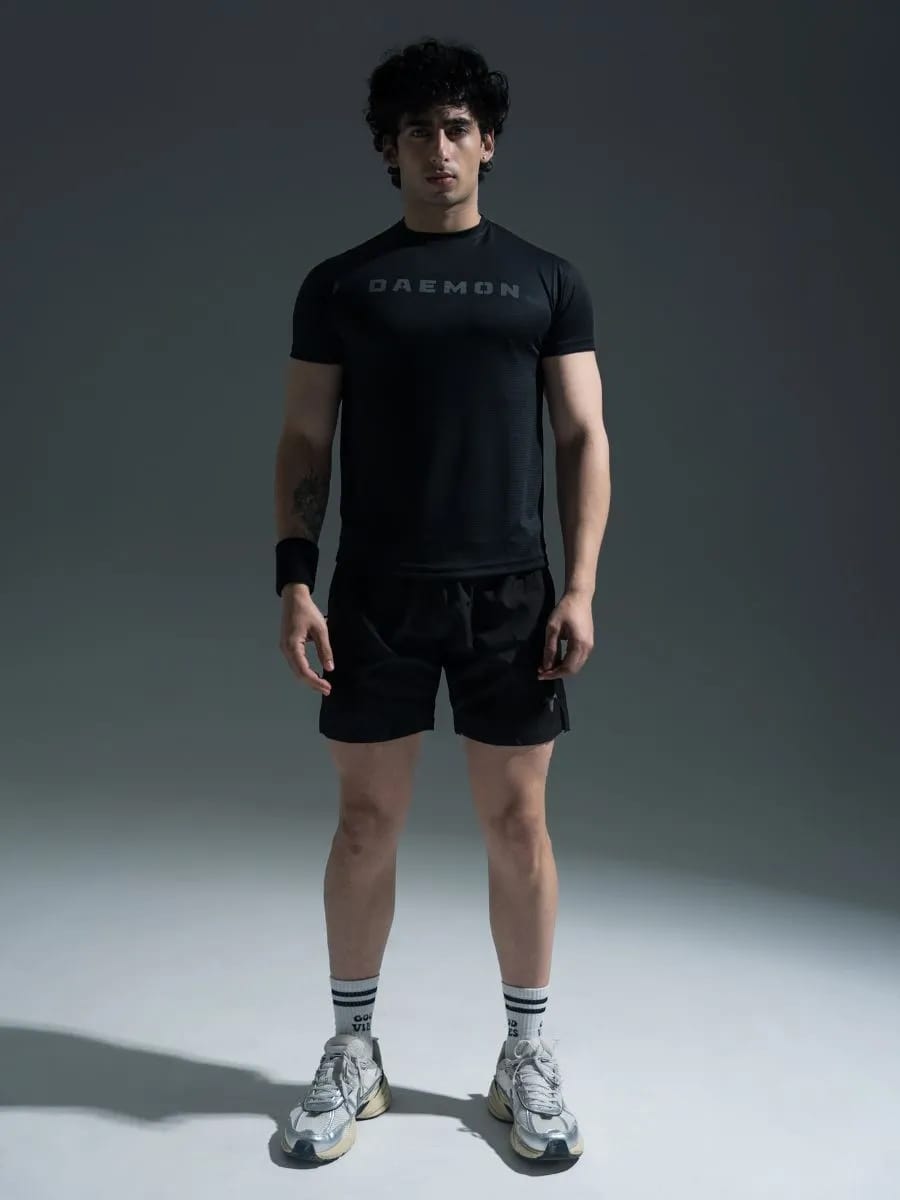  Black T-shirt 