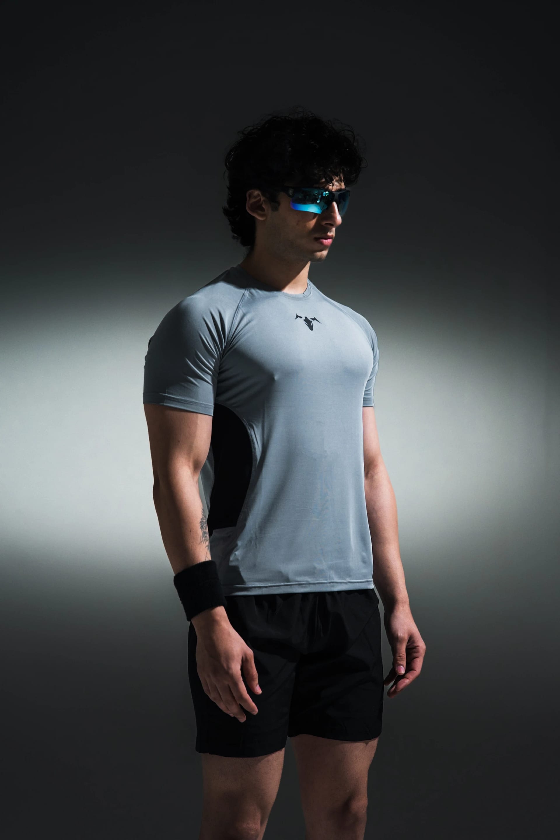 AERIS Performance Tee - Grey