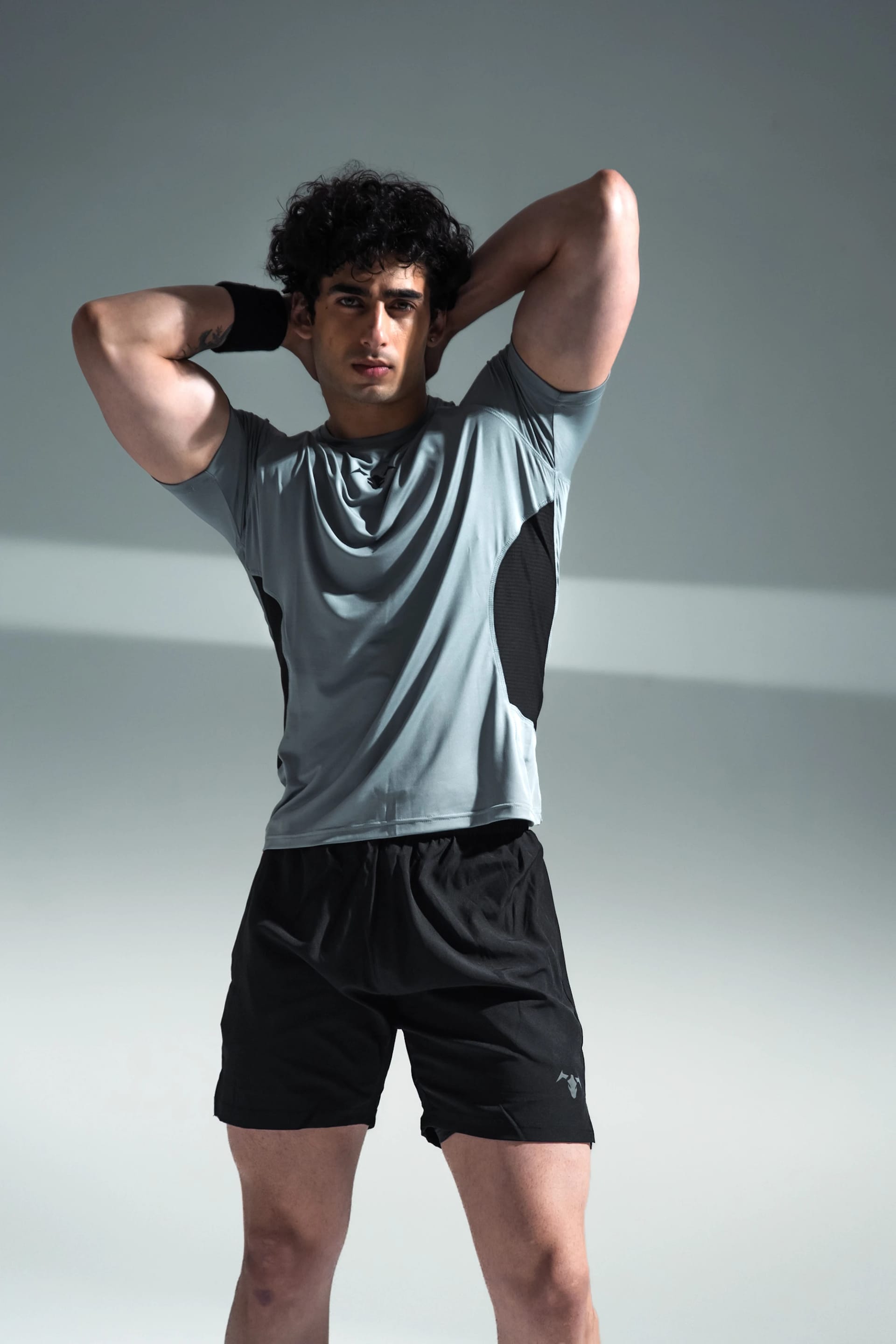 AERIS Performance Tee - Grey
