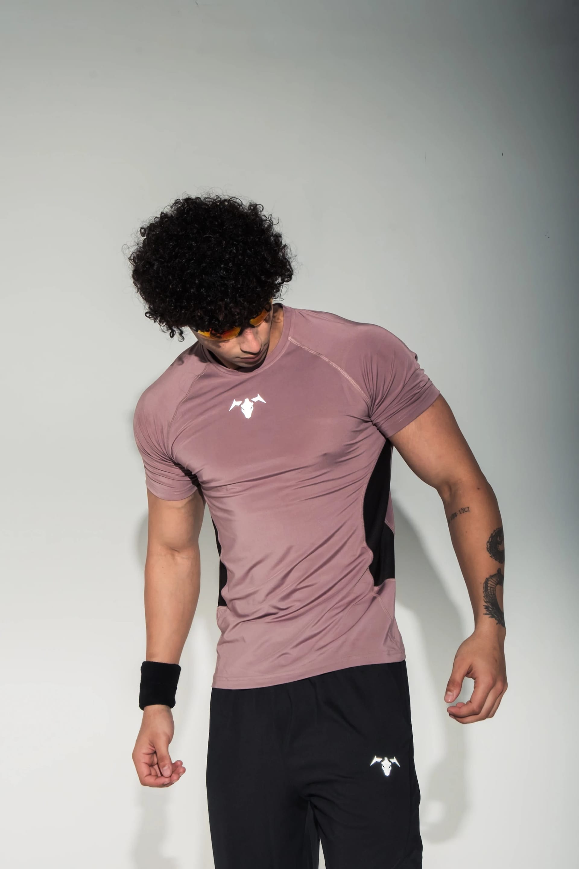 AERIS Performance Tee - Salmon